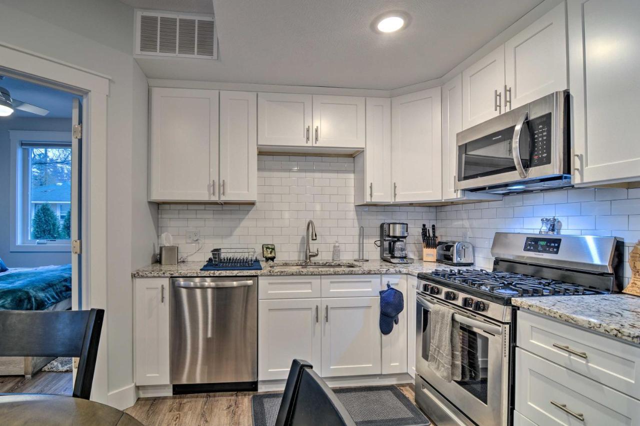 Modern Traverse City Condo About 1 Mi To Bay! Exterior foto