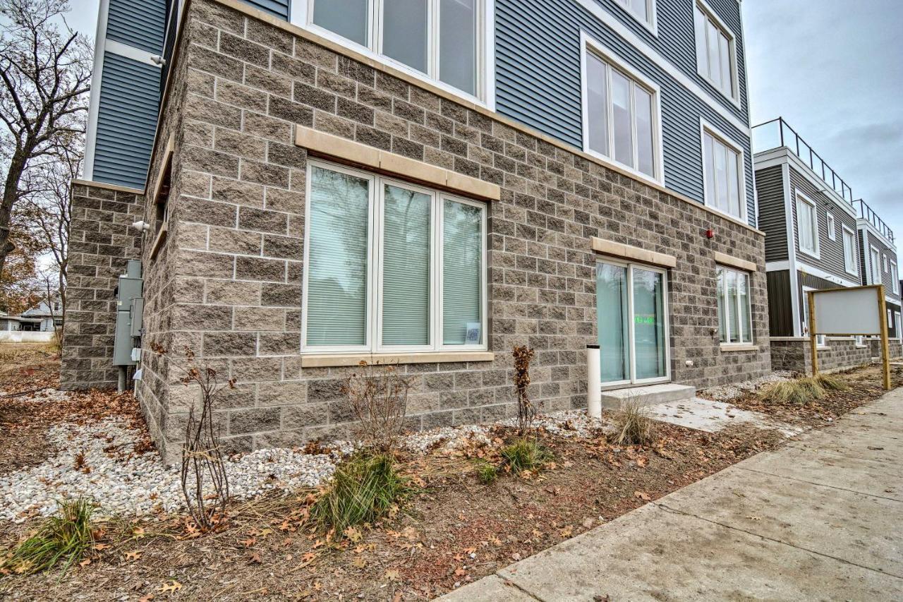 Modern Traverse City Condo About 1 Mi To Bay! Exterior foto
